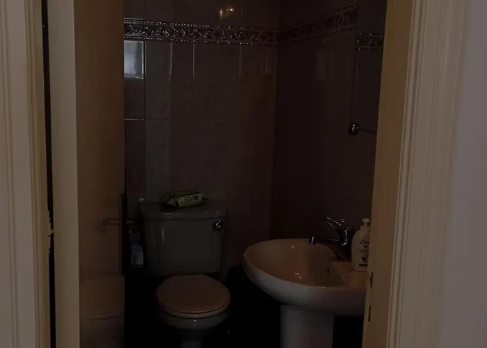 Eat Well Sleep Well * Ларнака